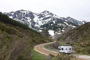 Read more about the article Holidays in an RV: Create Unforgettable Memories
