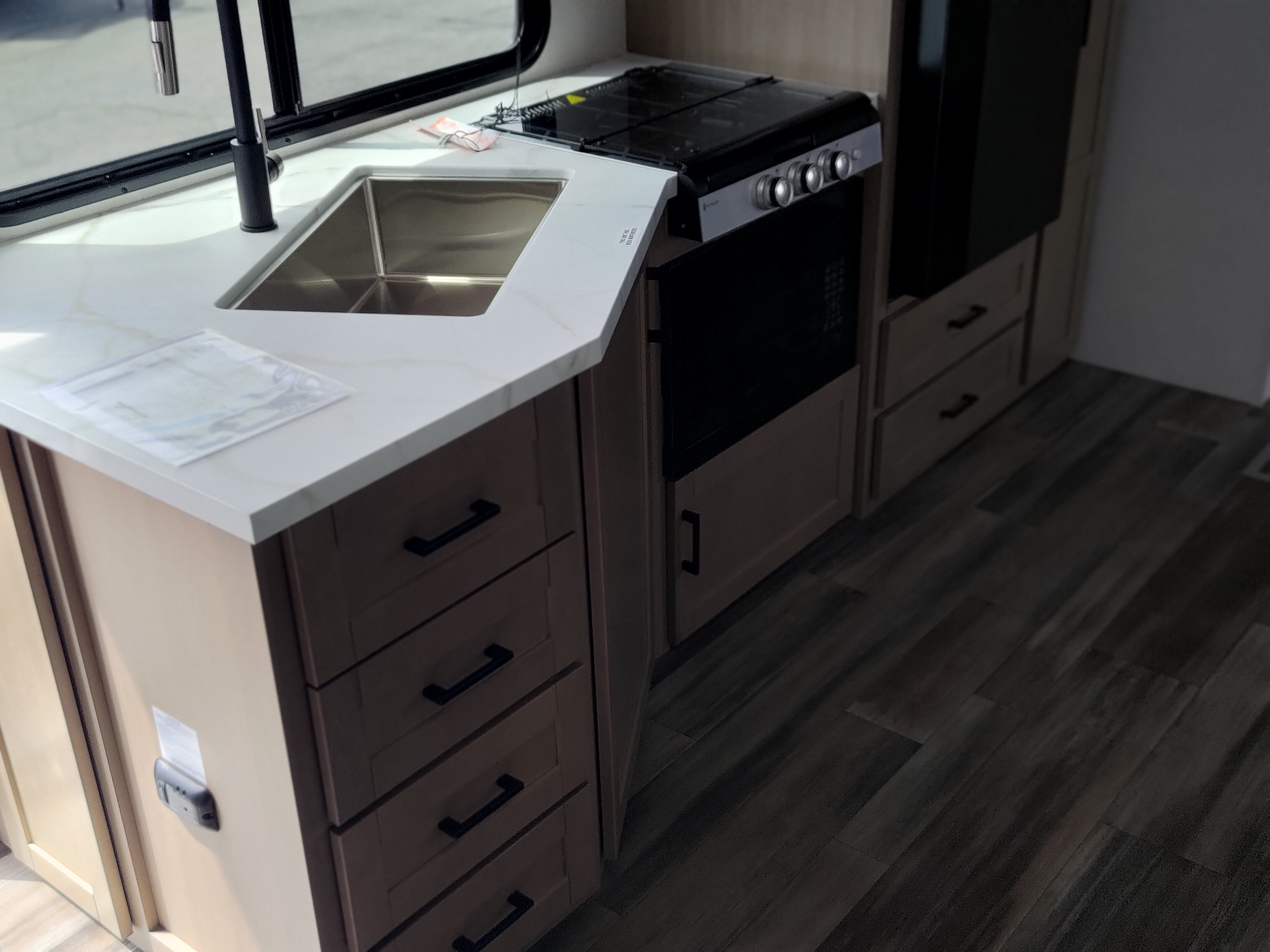 2027 HIGHLAND RIDGE COLT TRAVEL TRAILER