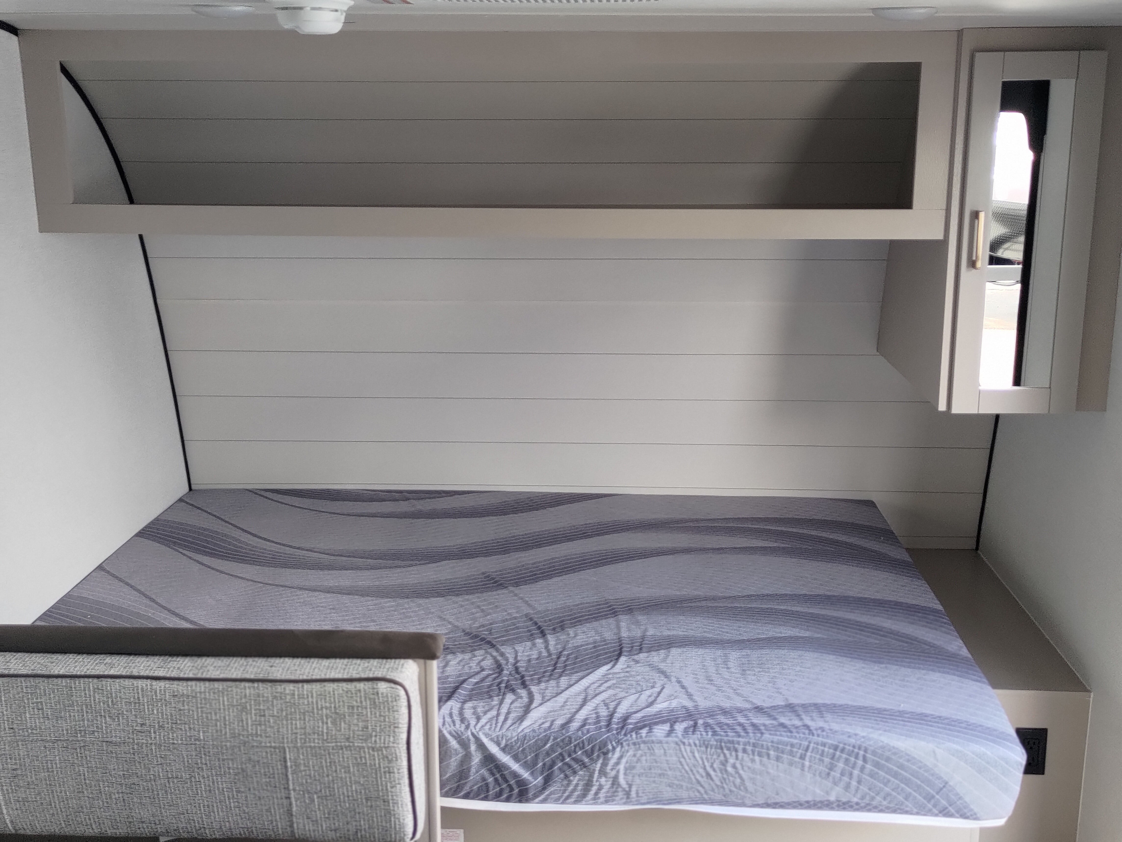 2027 JAYCO JAY FEATHER TRAVEL TRAILER