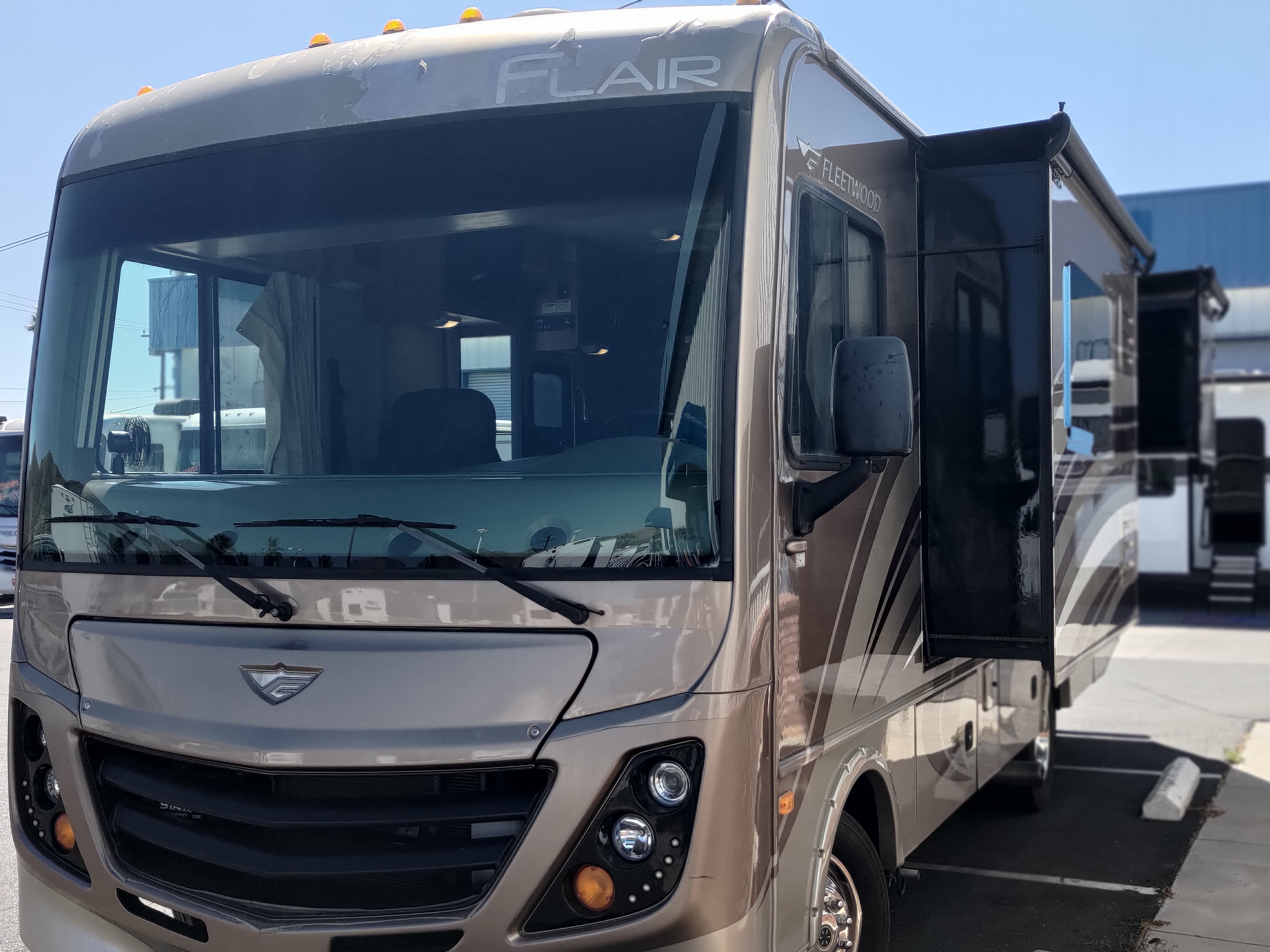 2015 FLTWD FLAIR CLASS A MOTORHOME
