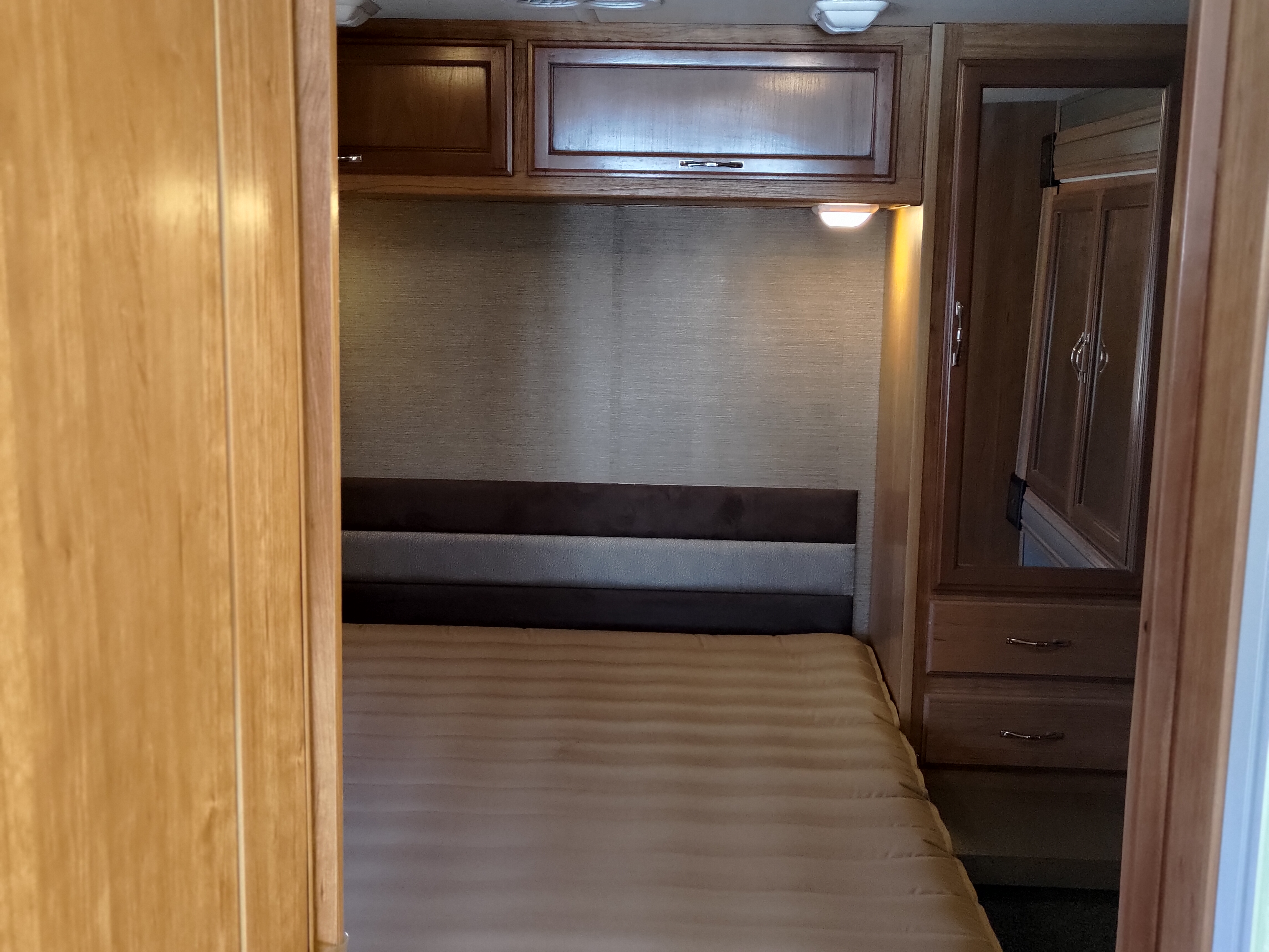 2015 FLTWD FLAIR CLASS A MOTORHOME