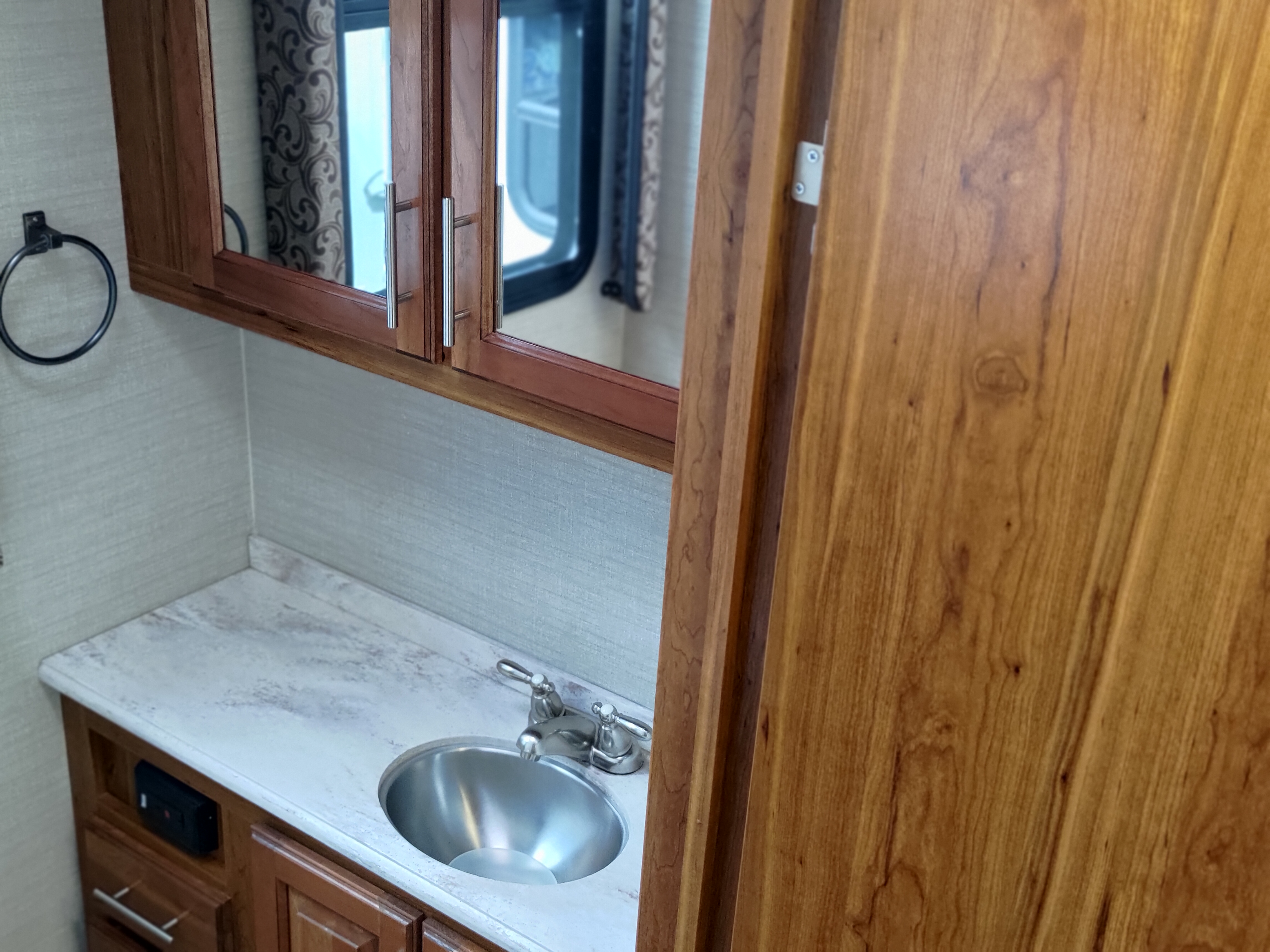 2017 JAYCO PRECEPT MH CLASS A MOTORHOME