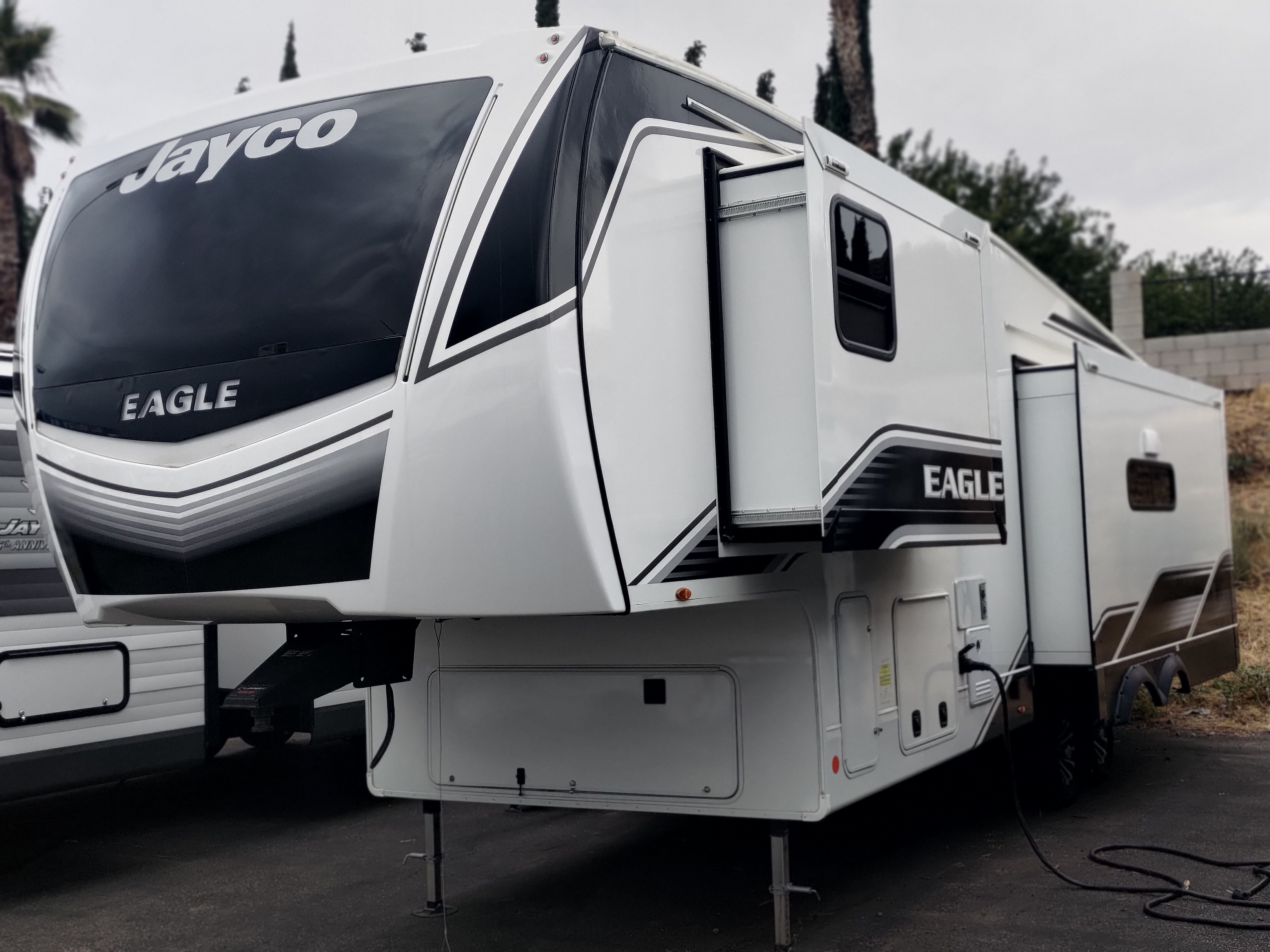 2025 JAYCO EAGLE FIFTH WHEEL