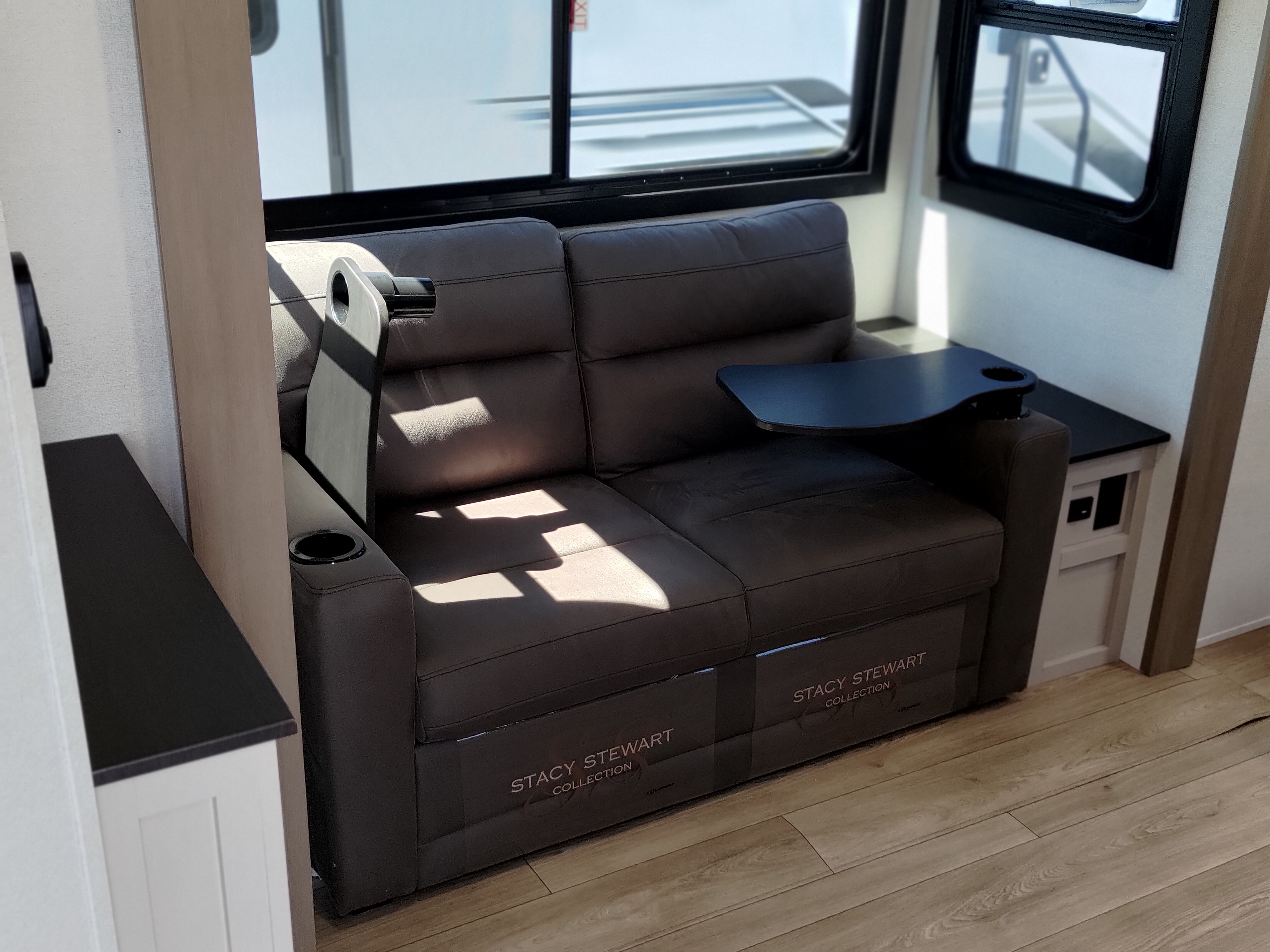 2027 JAYCO JAY FEATHER TRAVEL TRAILER