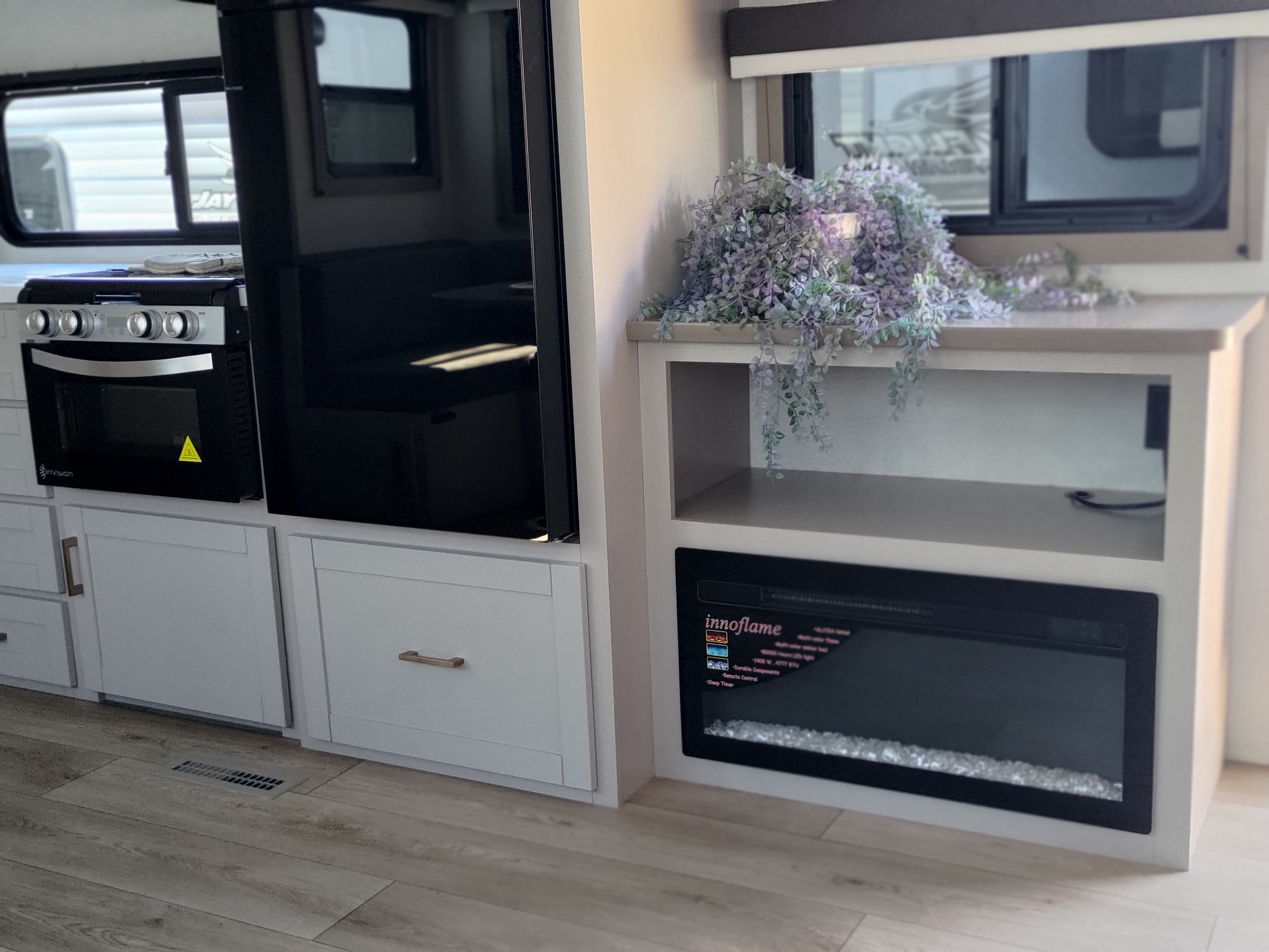 2027 JAYCO JAY FLIGHT TRAVEL TRAILER