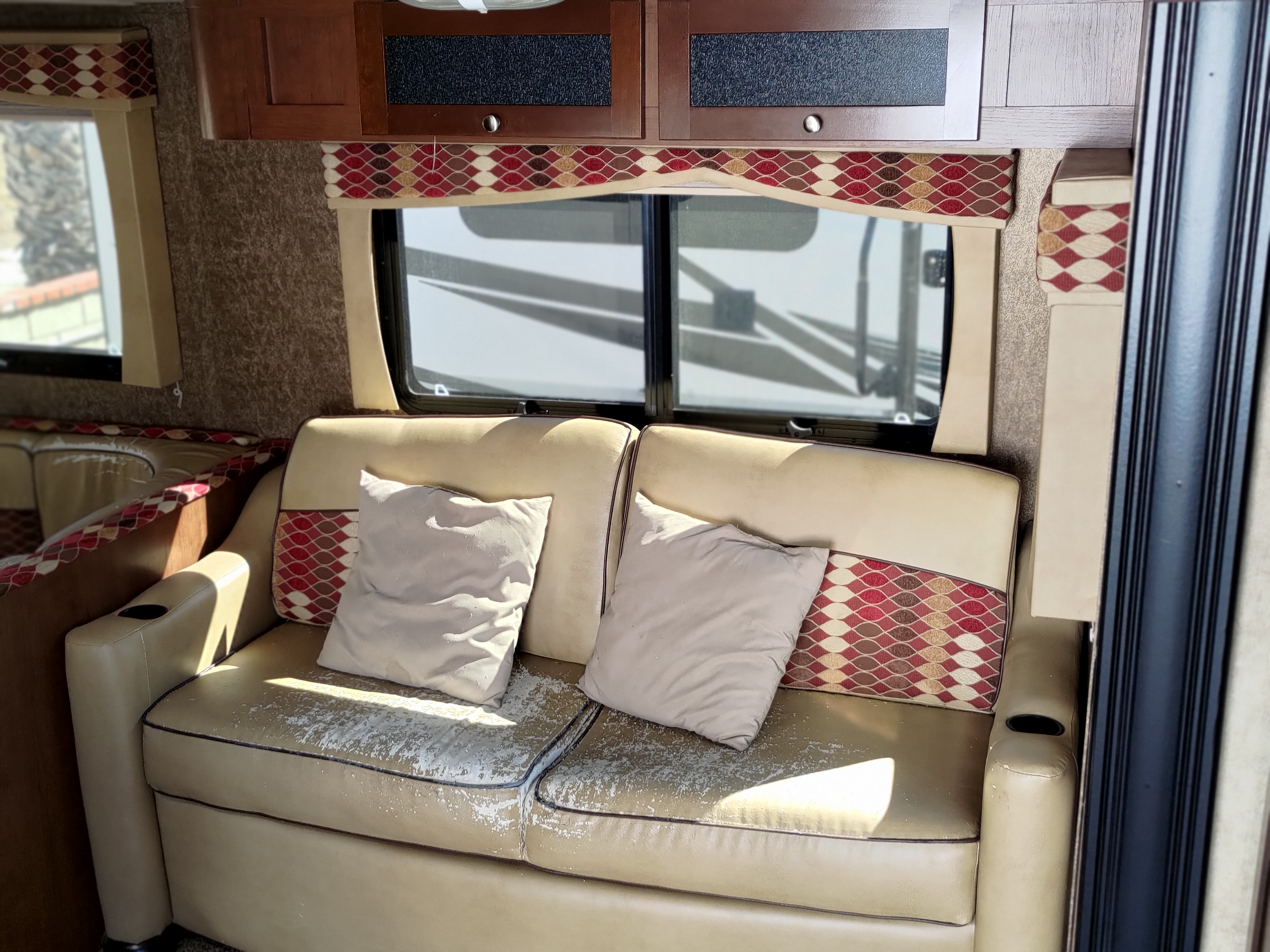 2013 DUTC KODIAK TRAVEL TRAILER