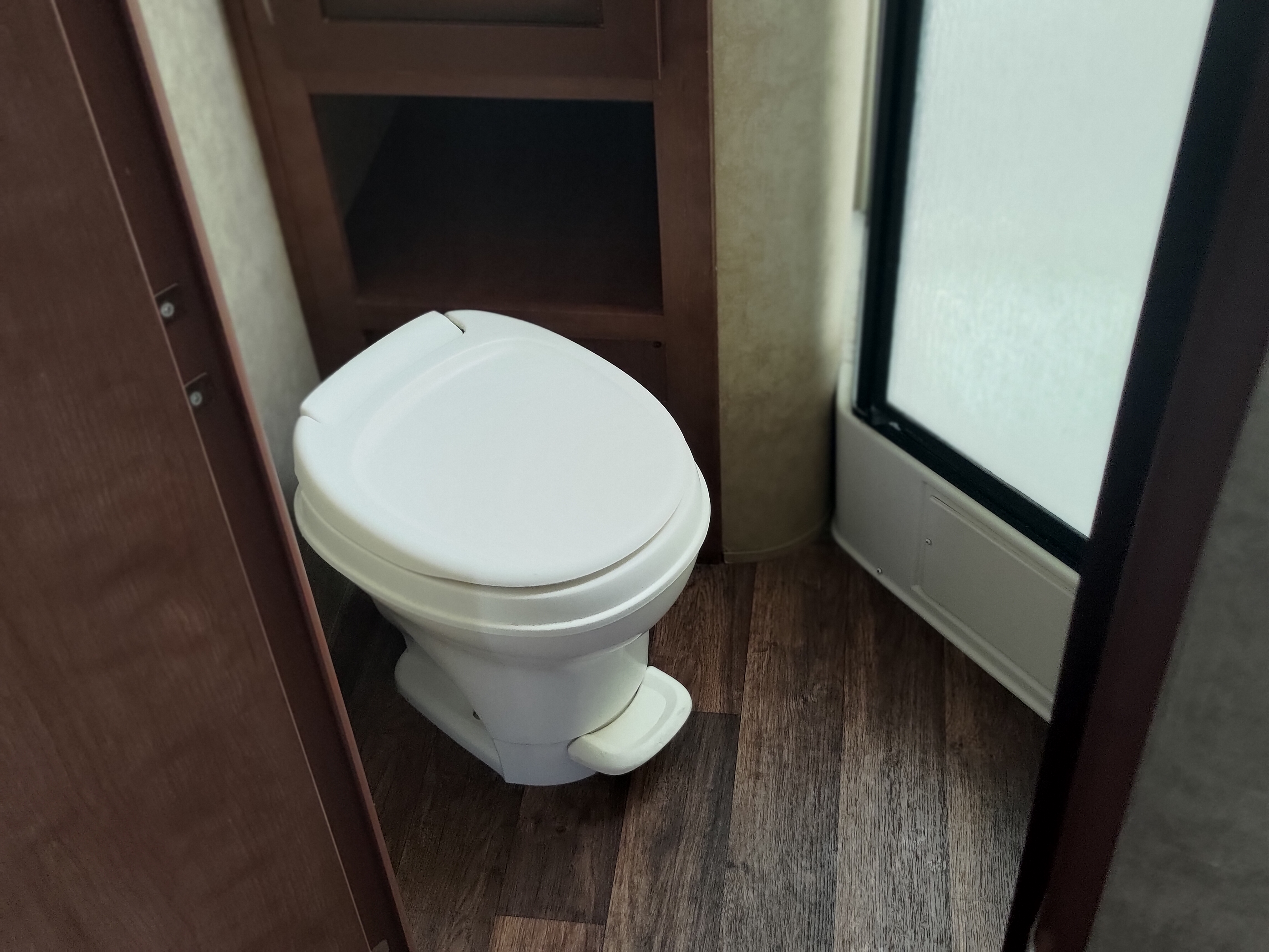 2013 DUTC KODIAK TRAVEL TRAILER