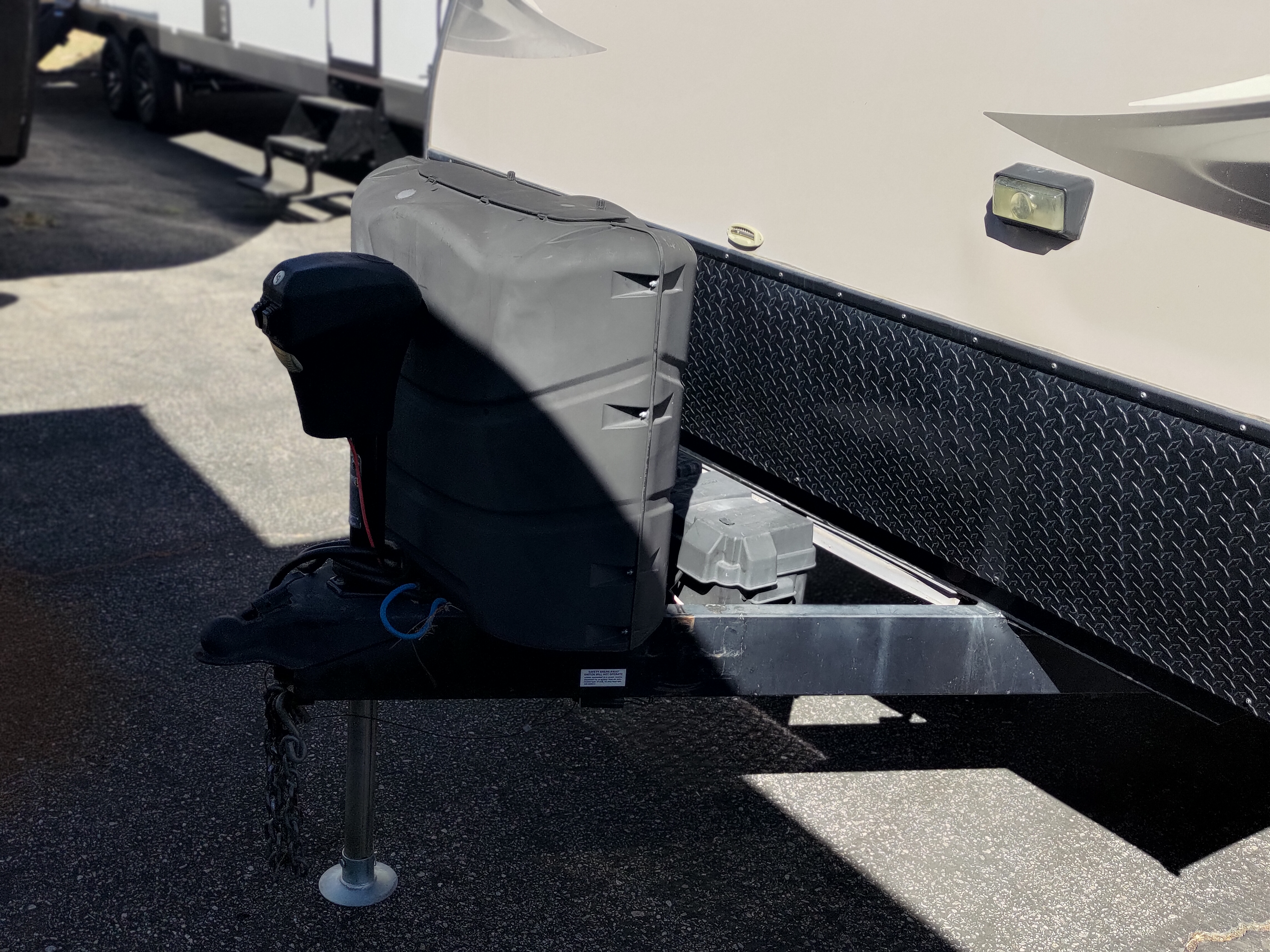 2013 DUTC KODIAK TRAVEL TRAILER