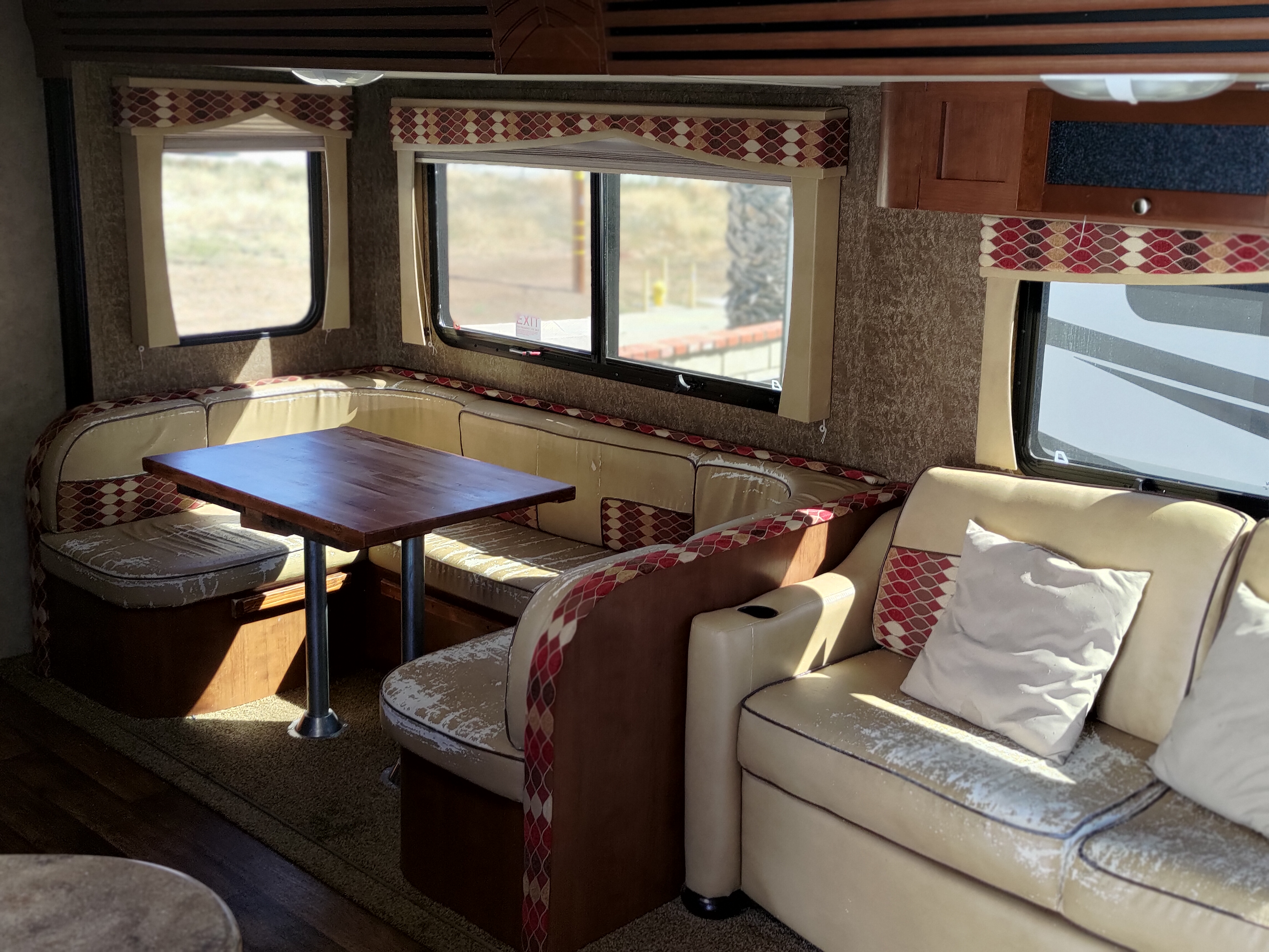 2013 DUTC KODIAK TRAVEL TRAILER