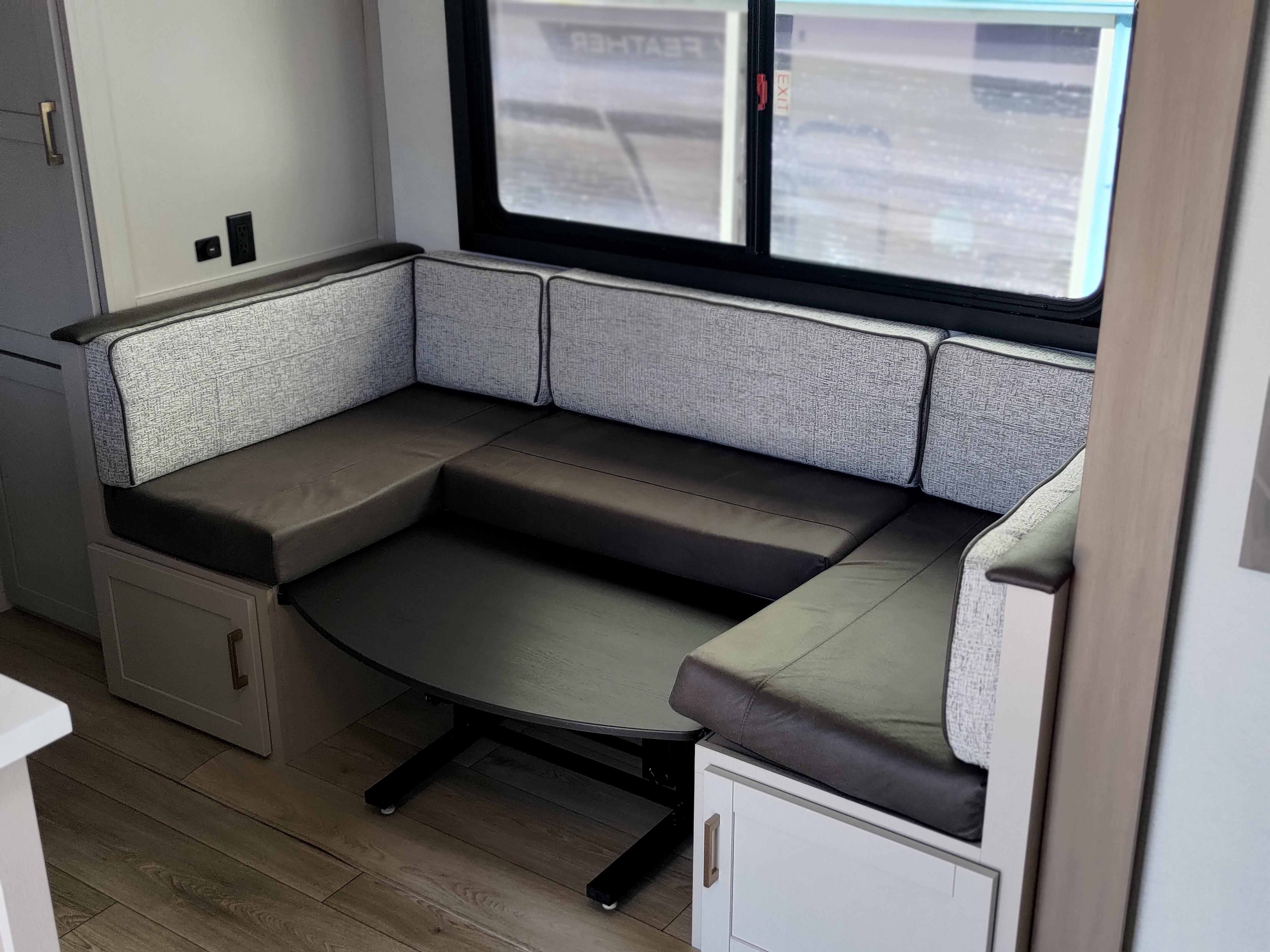 2027 JAYCO JAY FEATHER TRAVEL TRAILER