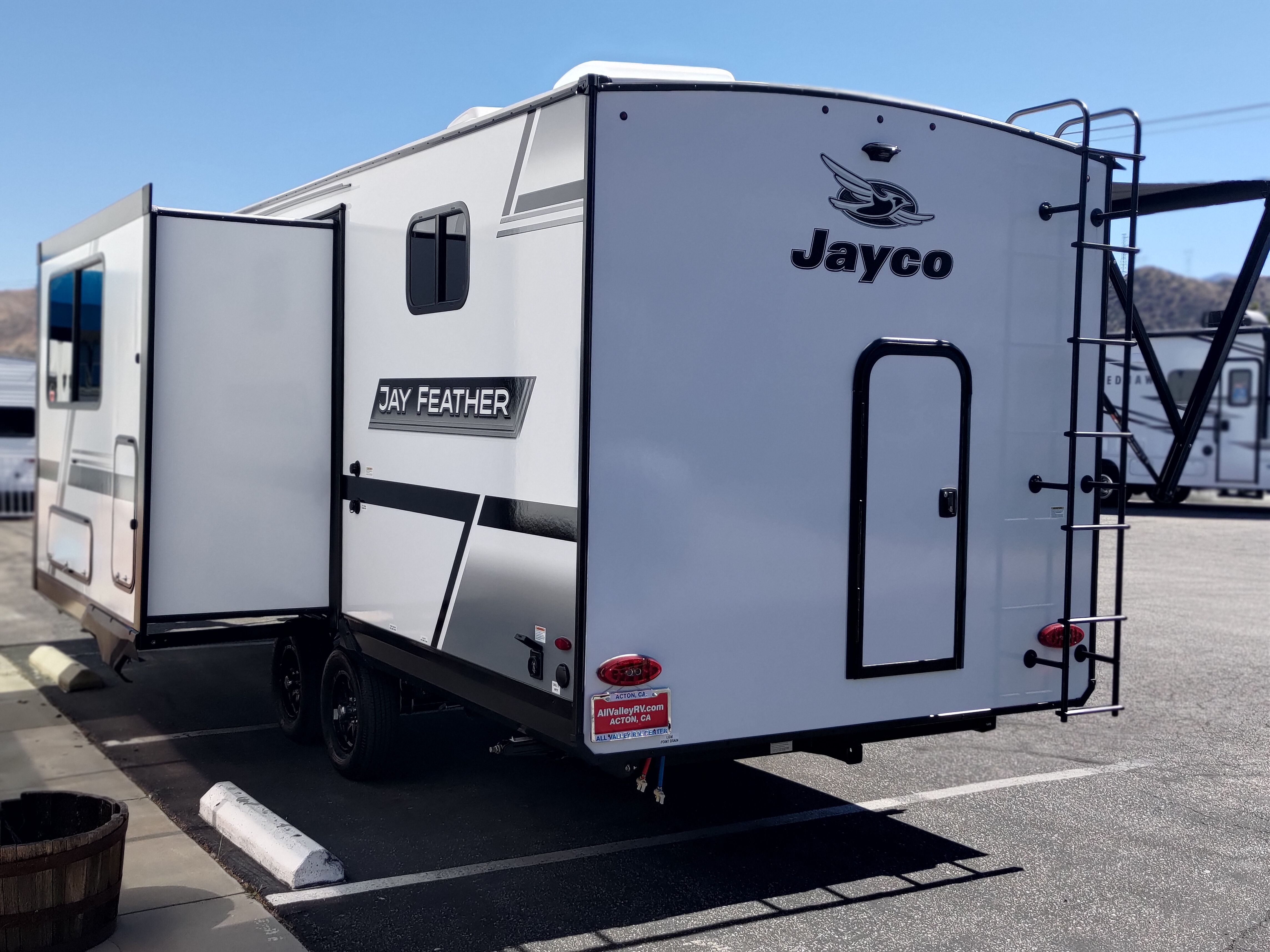 2027 JAYCO JAY FEATHER TRAVEL TRAILER