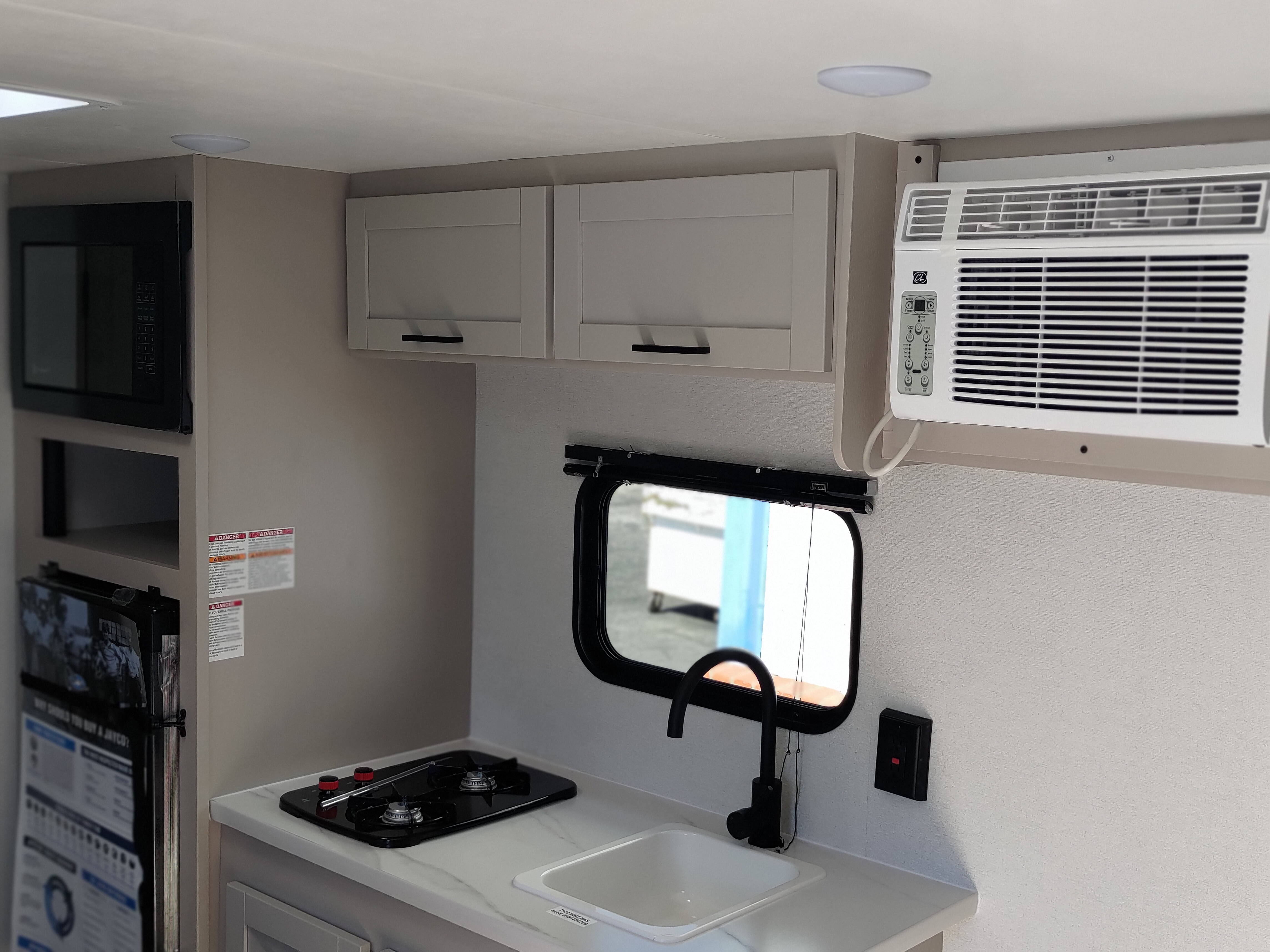 2027 JAYCO JAY FLIGHT TRAVEL TRAILER