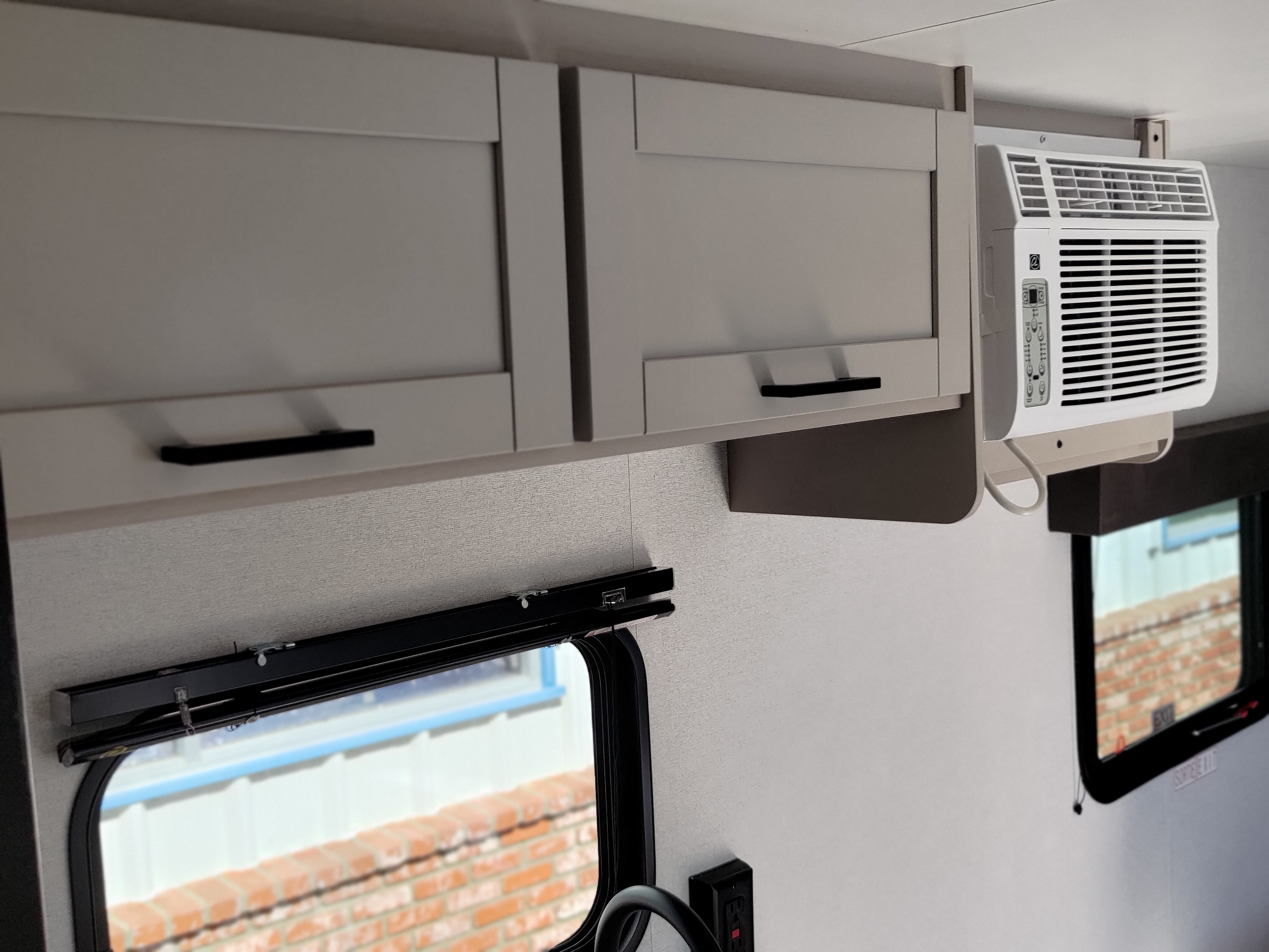 2027 JAYCO JAY FLIGHT TRAVEL TRAILER