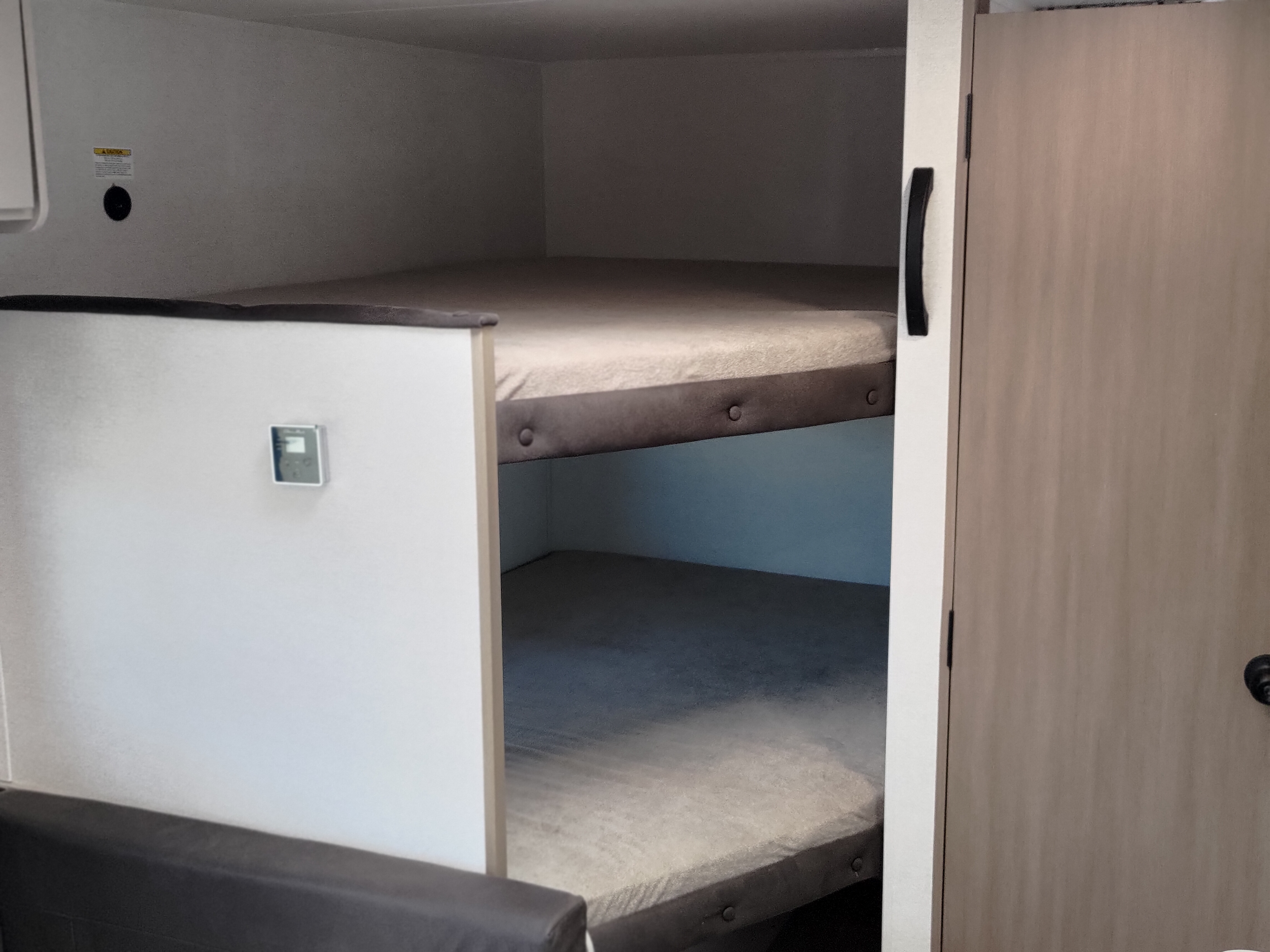 2027 JAYCO JAY FLIGHT TRAVEL TRAILER
