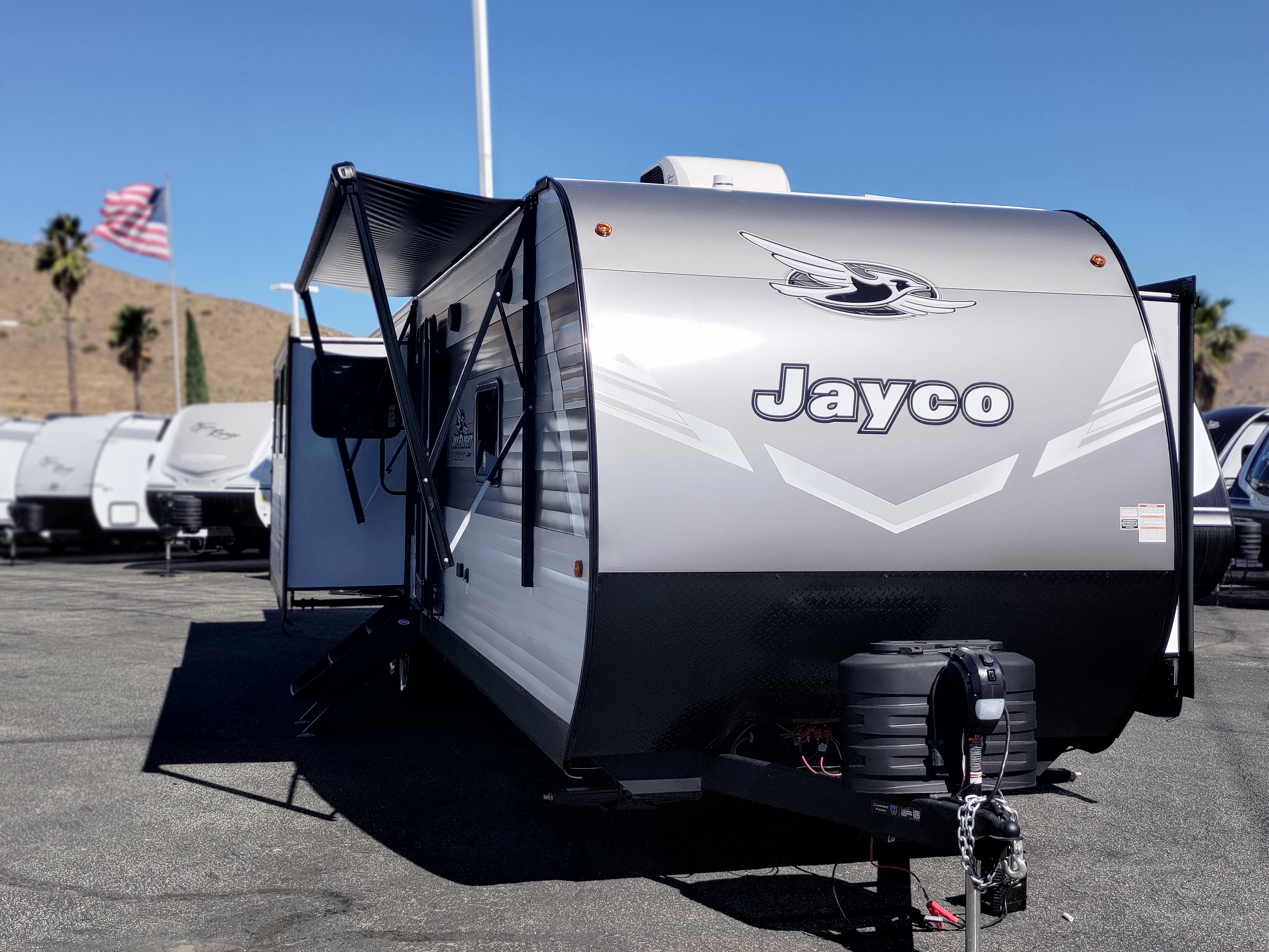 2027 JAYCO JAY FLIGHT TRAVEL TRAILER