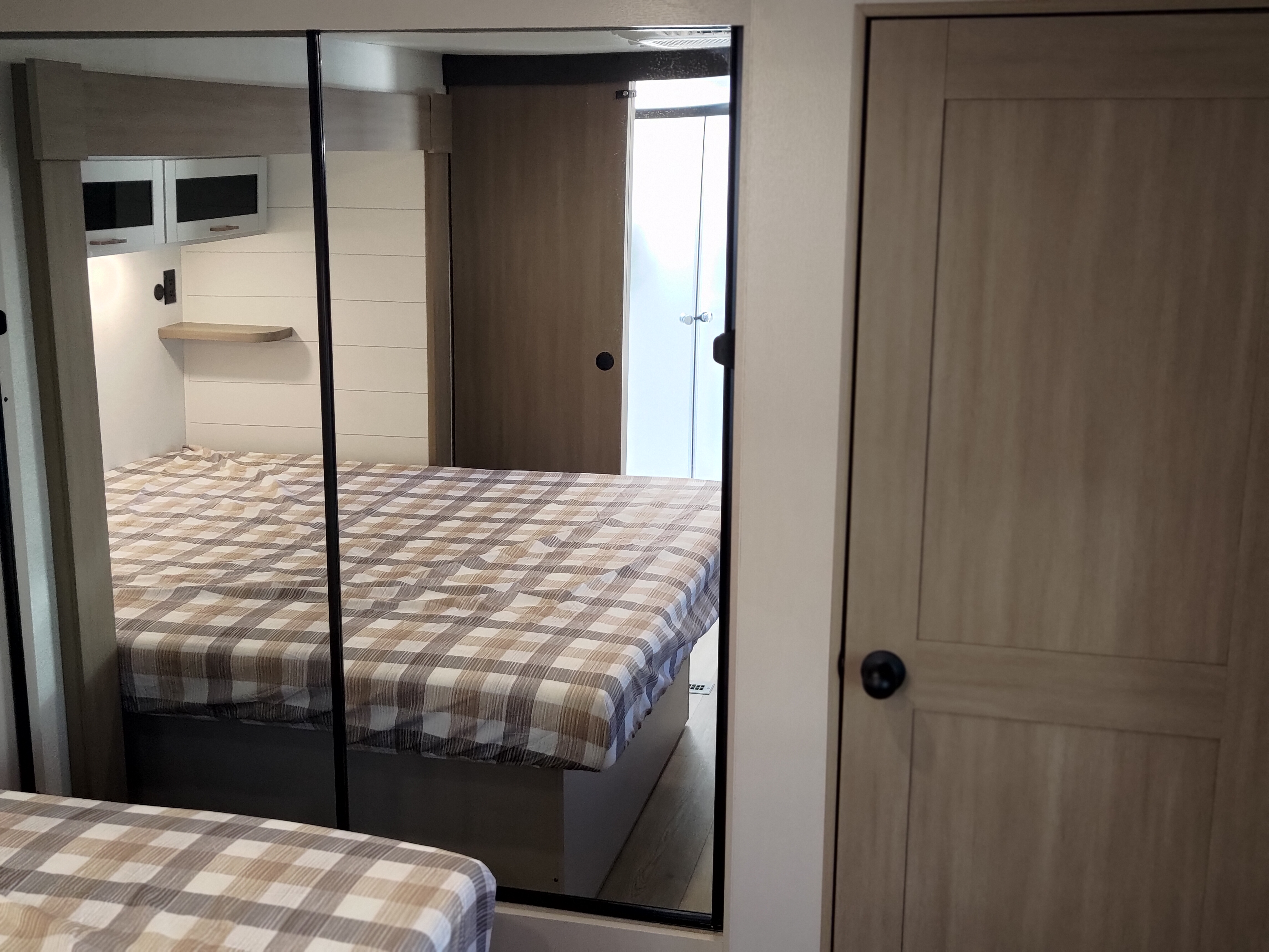 2027 JAYCO JAY FLIGHT TRAVEL TRAILER