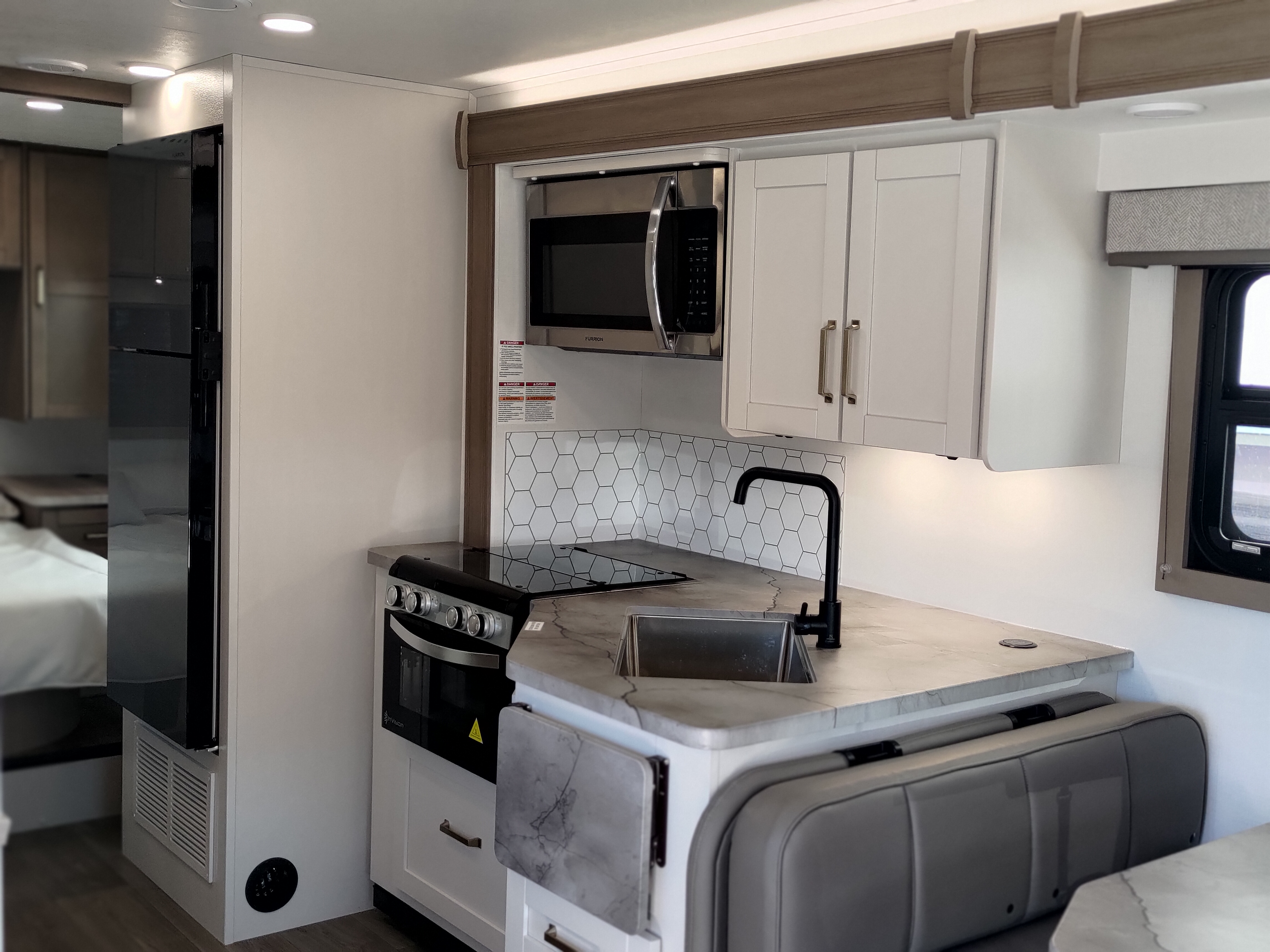2027 JAYCO REDHAWK CLASS C MOTORHOME